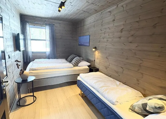 Ski-in Out 2 Bathrooms